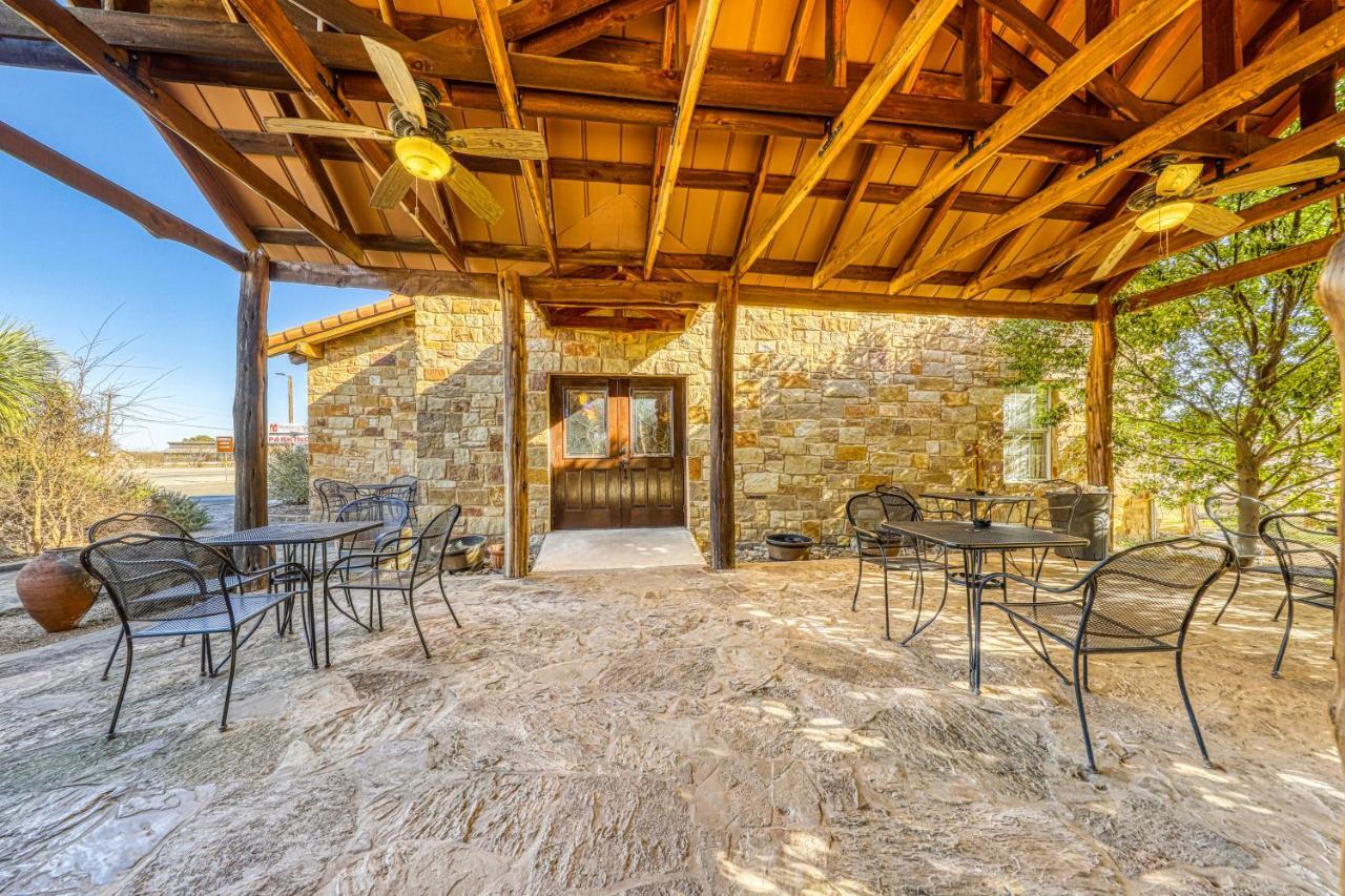 The Olive @ Mendelbaum Winery Guest Cabins Hotel Fredericksburg Luaran gambar